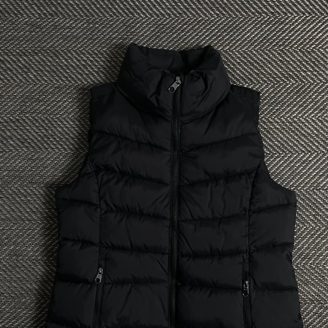 캘빈클라인 미니멀 경량 패딩 조끼 블랙o 3161 상품이미지3