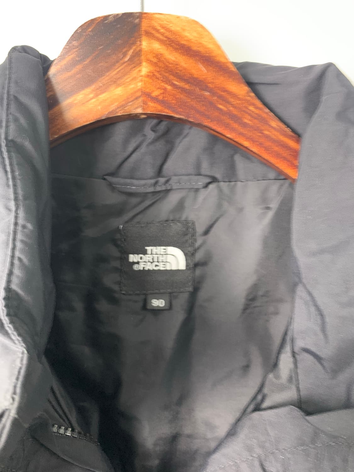 노스페이스 자수로고 블랙 윈드 바람막이 자켓  상품이미지9