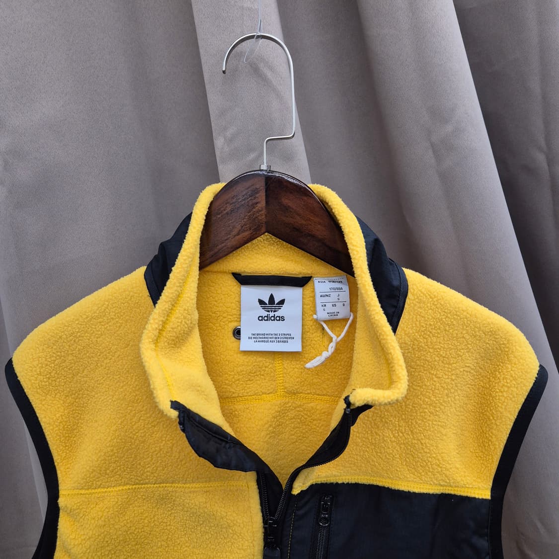 아디다스 노랑 플리스 조끼 S 상품이미지3