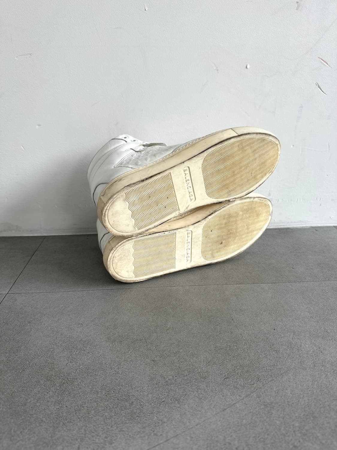 발렌시아가 모노크롬 화이트 레더 하이탑 상품이미지8