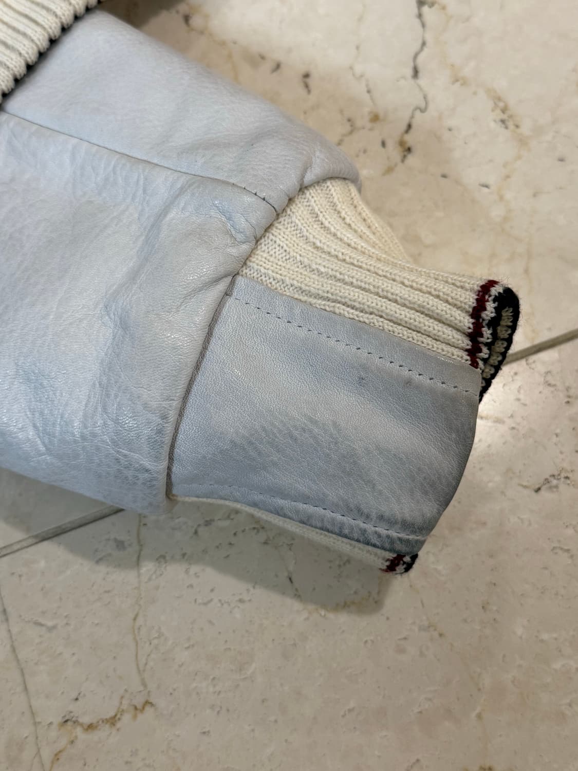 톰브라운 캐시미어 바시티자켓 상품이미지7