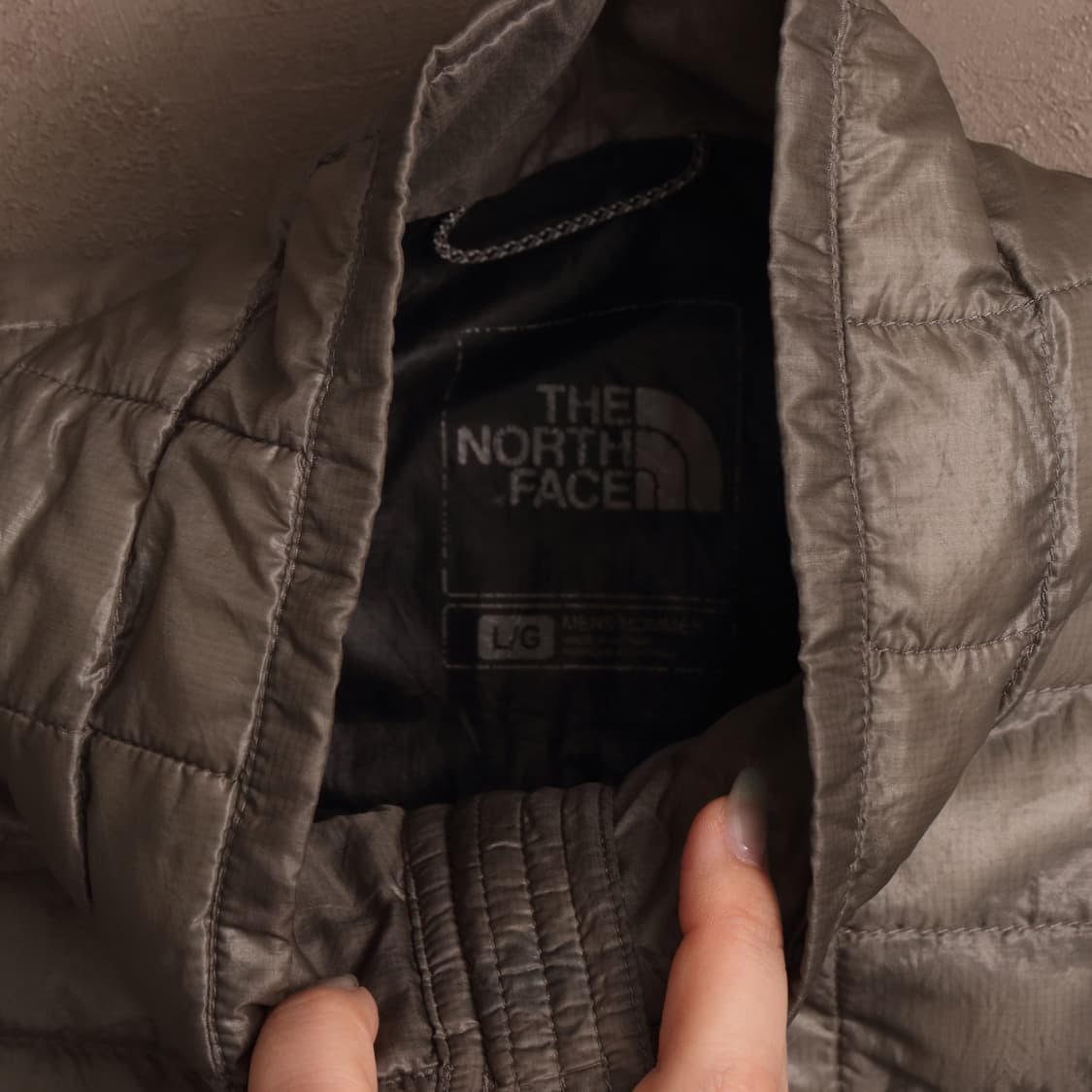 노스페이스 올리브 카키 경량 패딩 A1715 상품이미지3