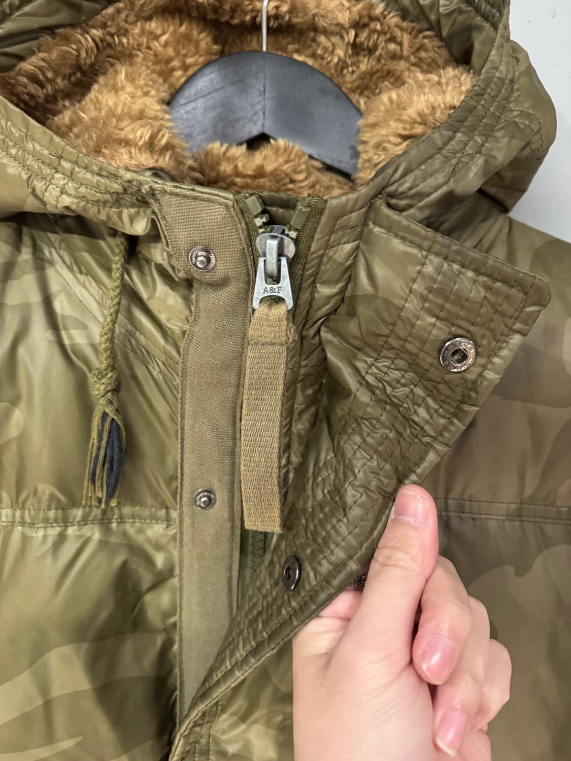 아베크롬비 카모플라쥬 다운 푸퍼자켓  상품이미지9