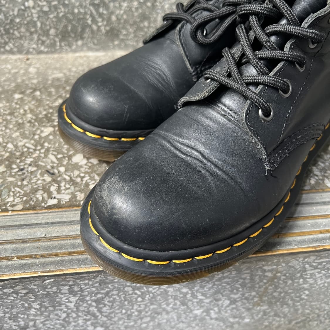 닥터마틴 1460 8홀 부츠 상품이미지4