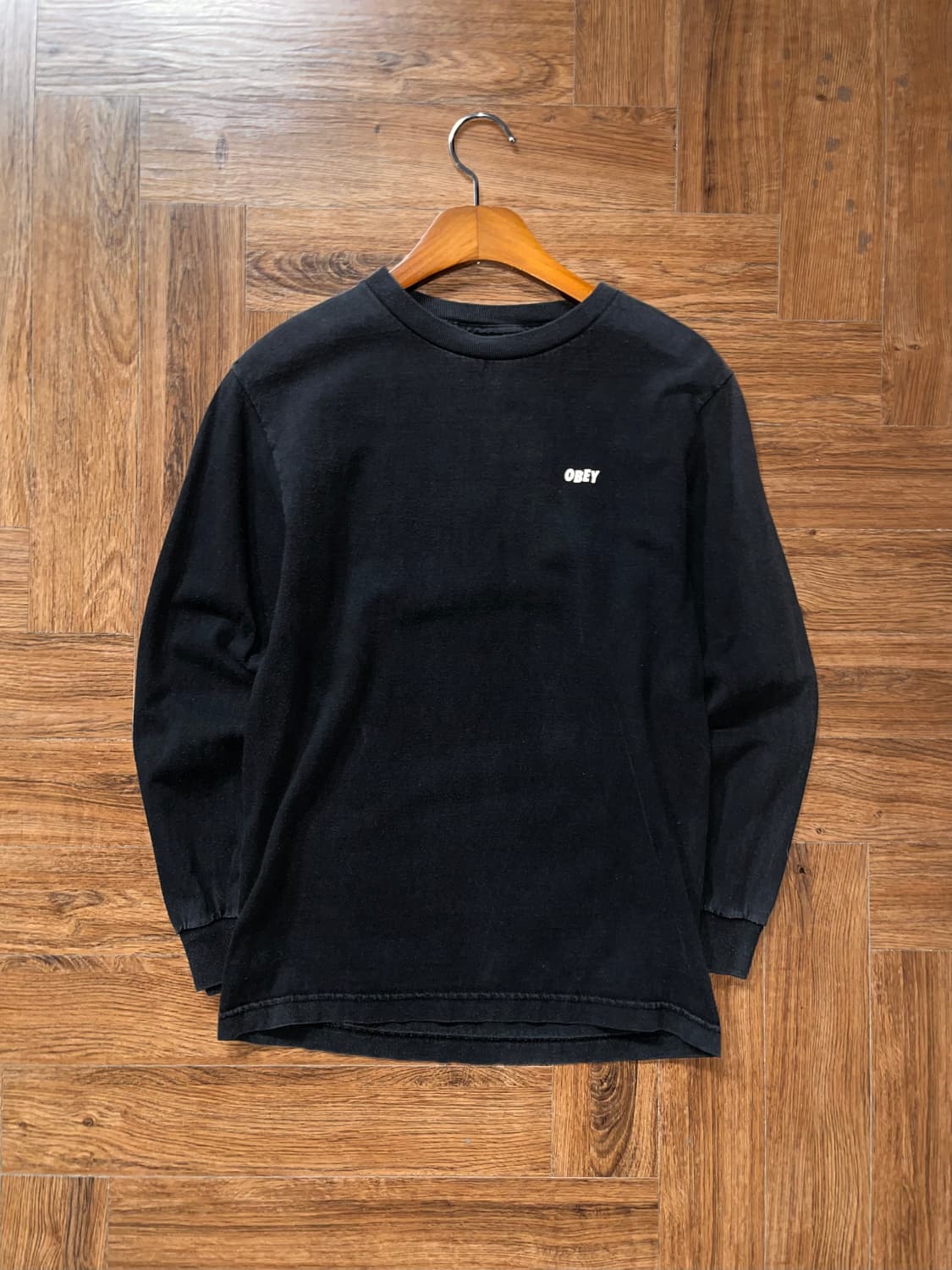 오베이 백 프린팅 롱슬리브 상품이미지6