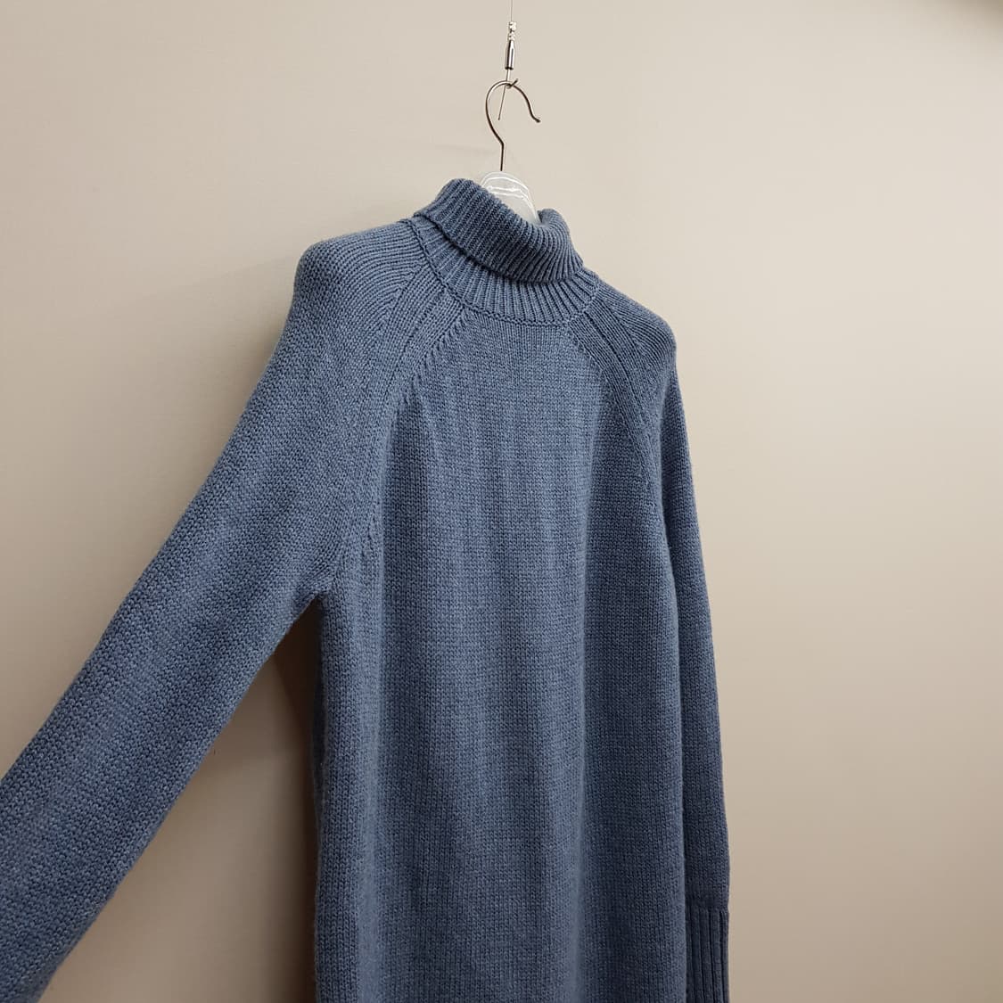 바네사브루노 2024  울 터틀넥 니트 원피스 S사이즈 상품이미지4