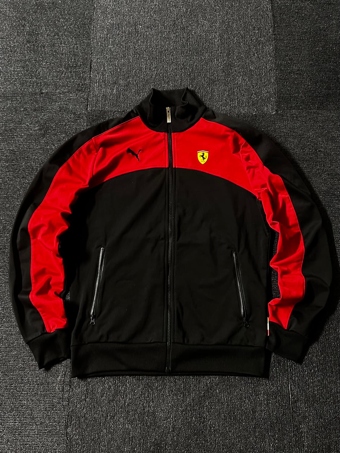 PUMA × Ferrari 스쿠데리아 트랙 자켓 M 상품이미지1