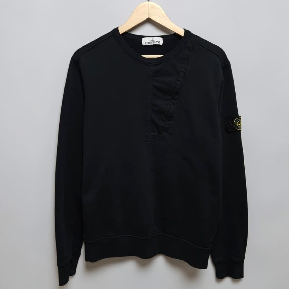 100 Stone Island 스톤아일랜드 가먼트다잉 맨투맨 20ss 상품이미지1