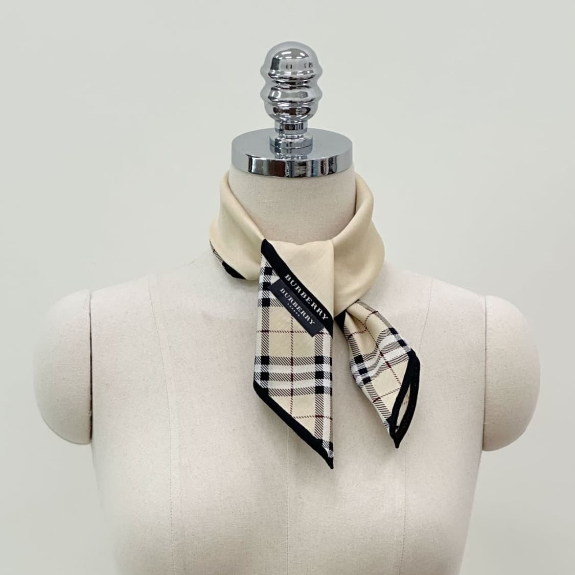 (새상품) burberry / 버버리 코튼 쁘띠스카프 손수건 상품이미지7