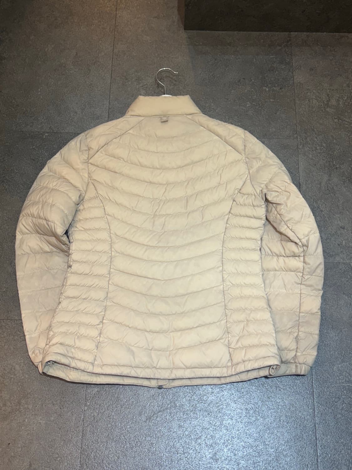 네파 여성 구스다운 경량패딩 90사이즈 상품이미지3