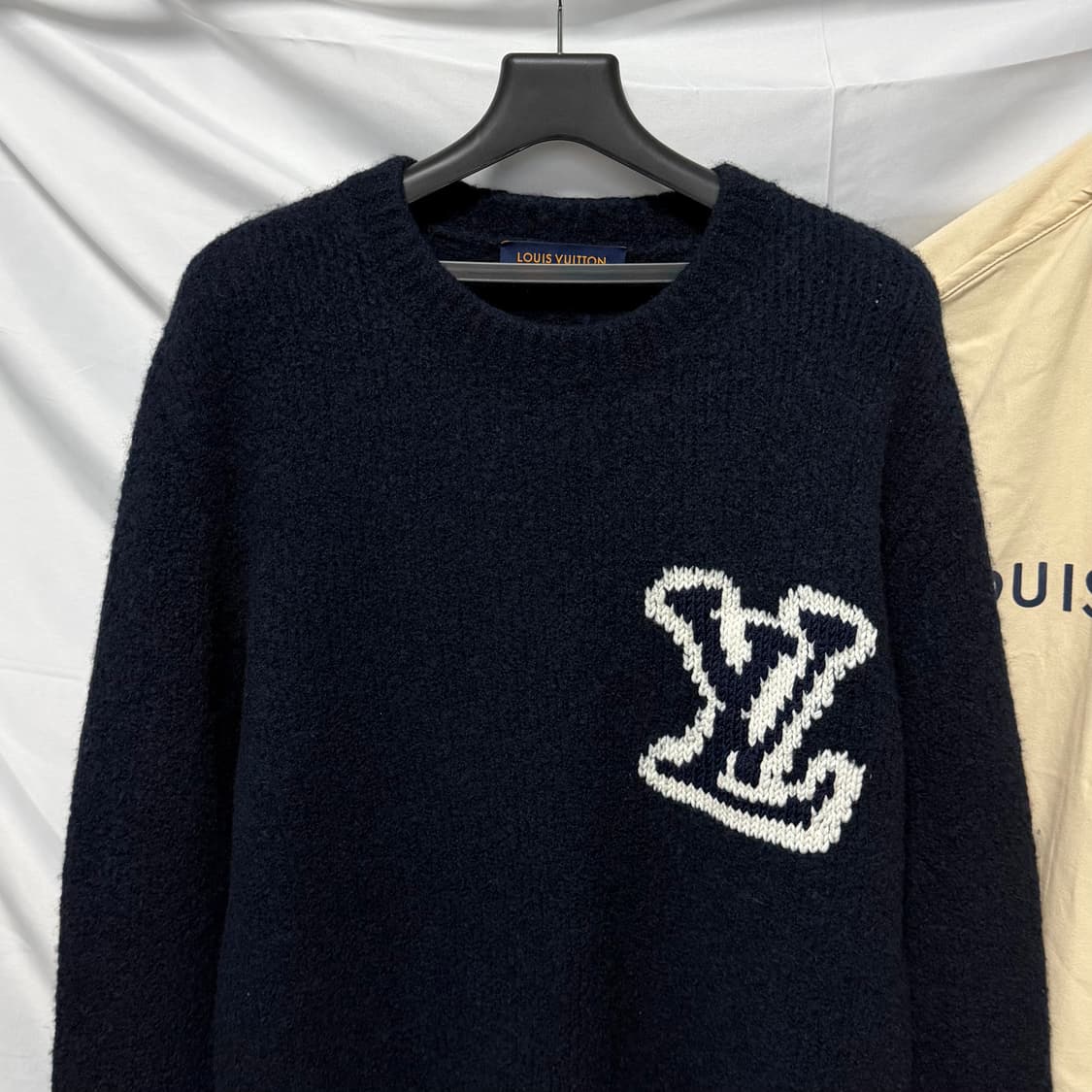 [S+급/XL] 루이비통 LV 인타르시아 크루넥 니트 네이비 상품이미지2