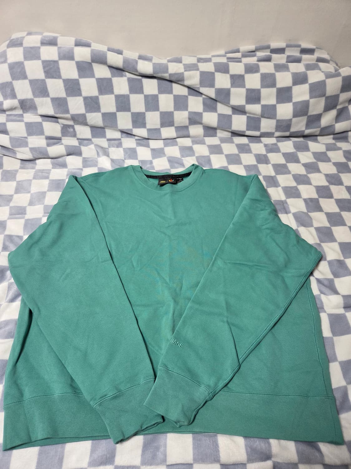 아디다스 퍼렐윌리암스 휴먼레이스 베이직 크루넥 맨투맨 티셔츠 XXL 그린 상품이미지1