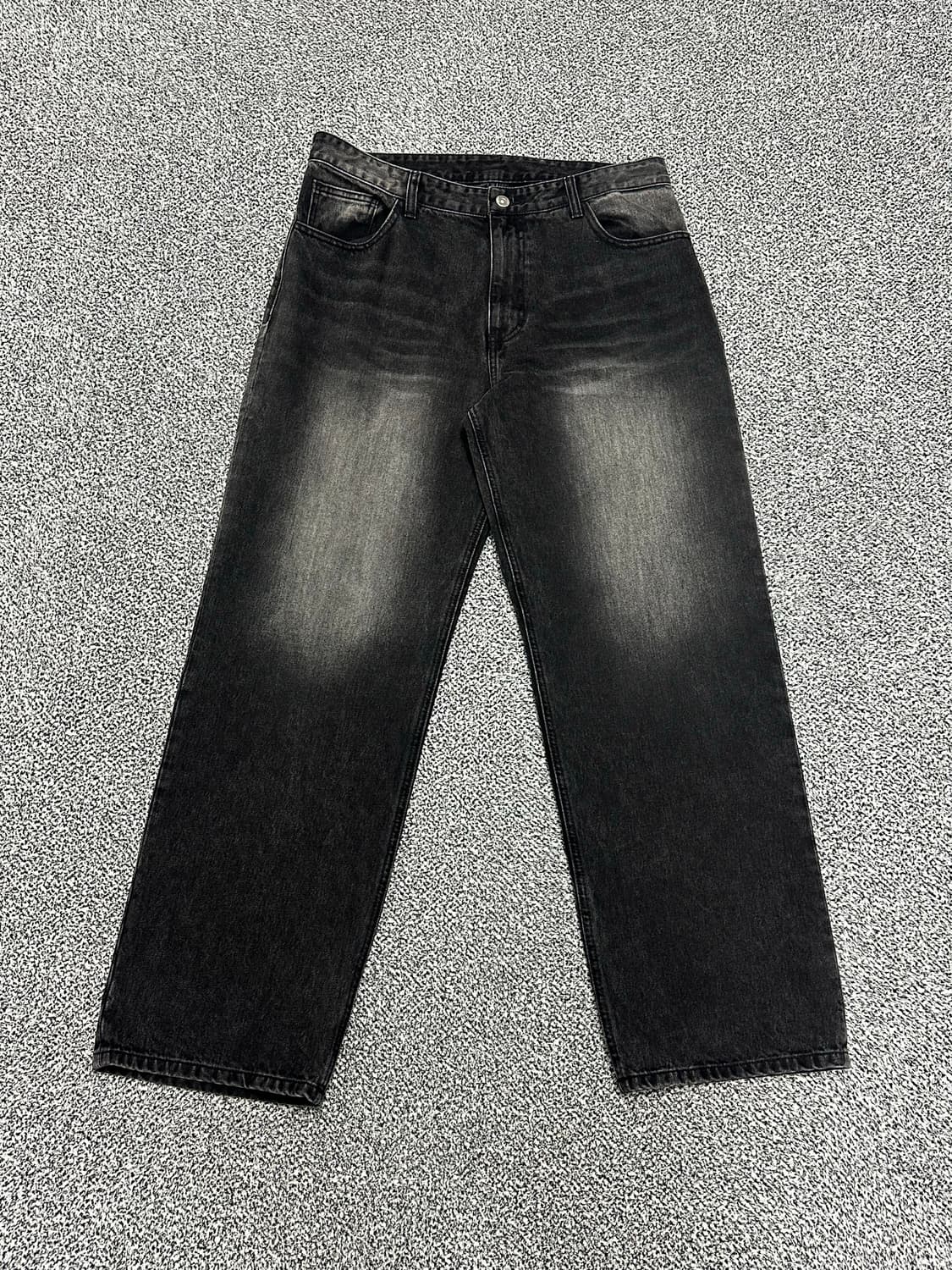 솔리드옴므 25년식 최신형 흑청 데님 바지 상품이미지1