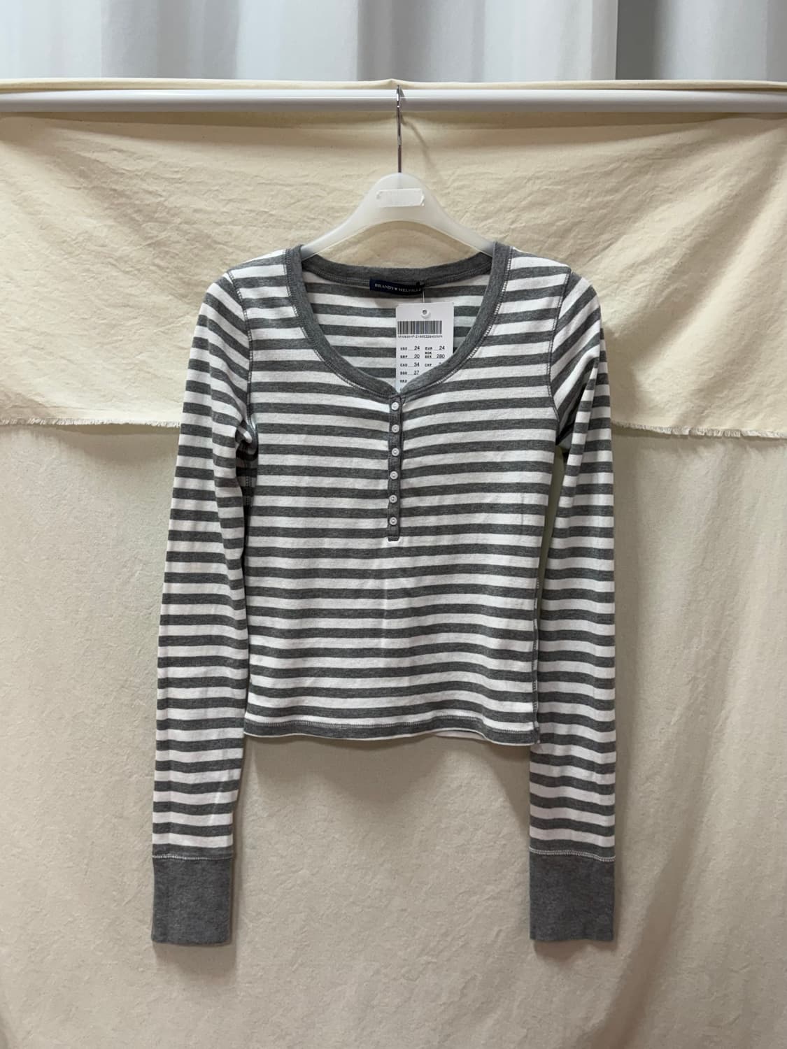 브랜디멜빌 크롭 롱슬리브 상품이미지1