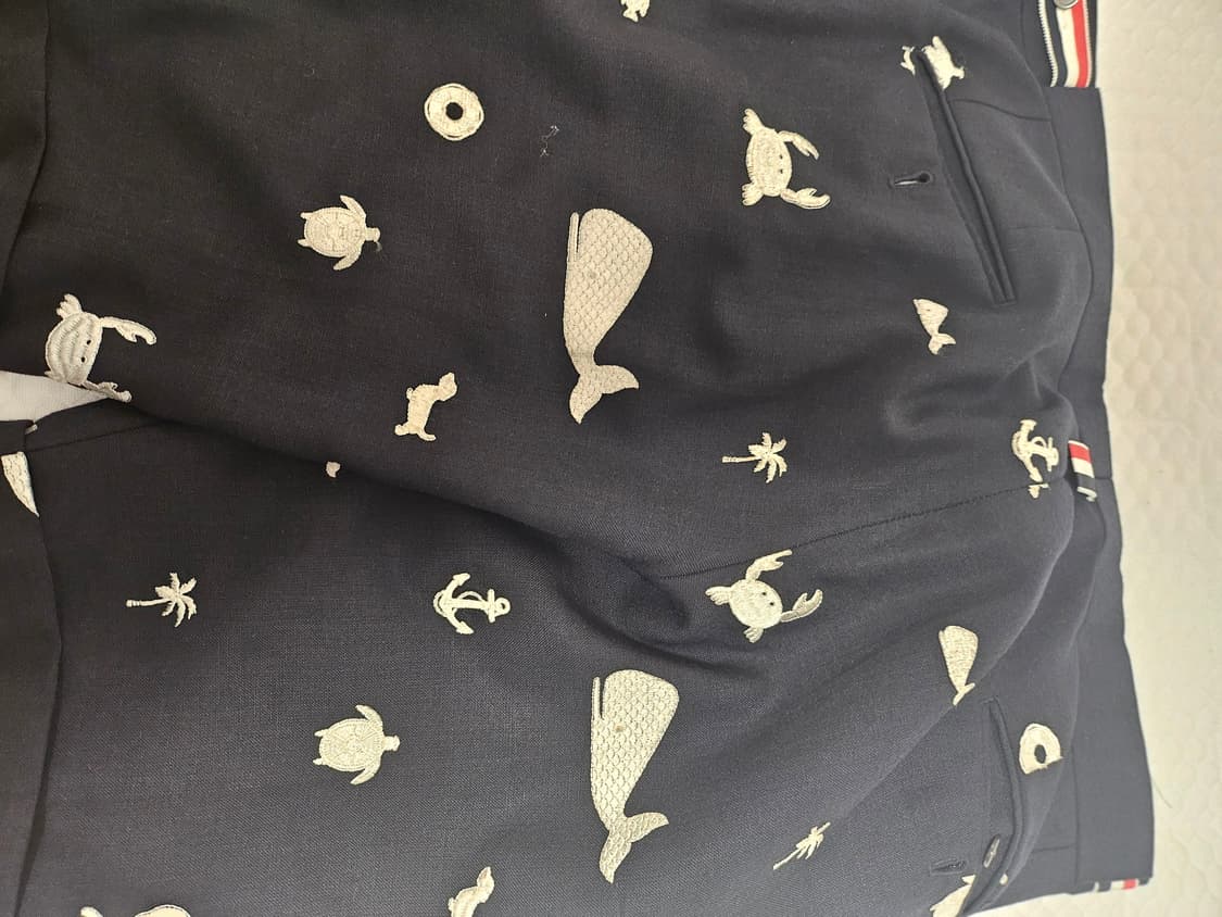 톰브라운자수패턴반바지 상품이미지1