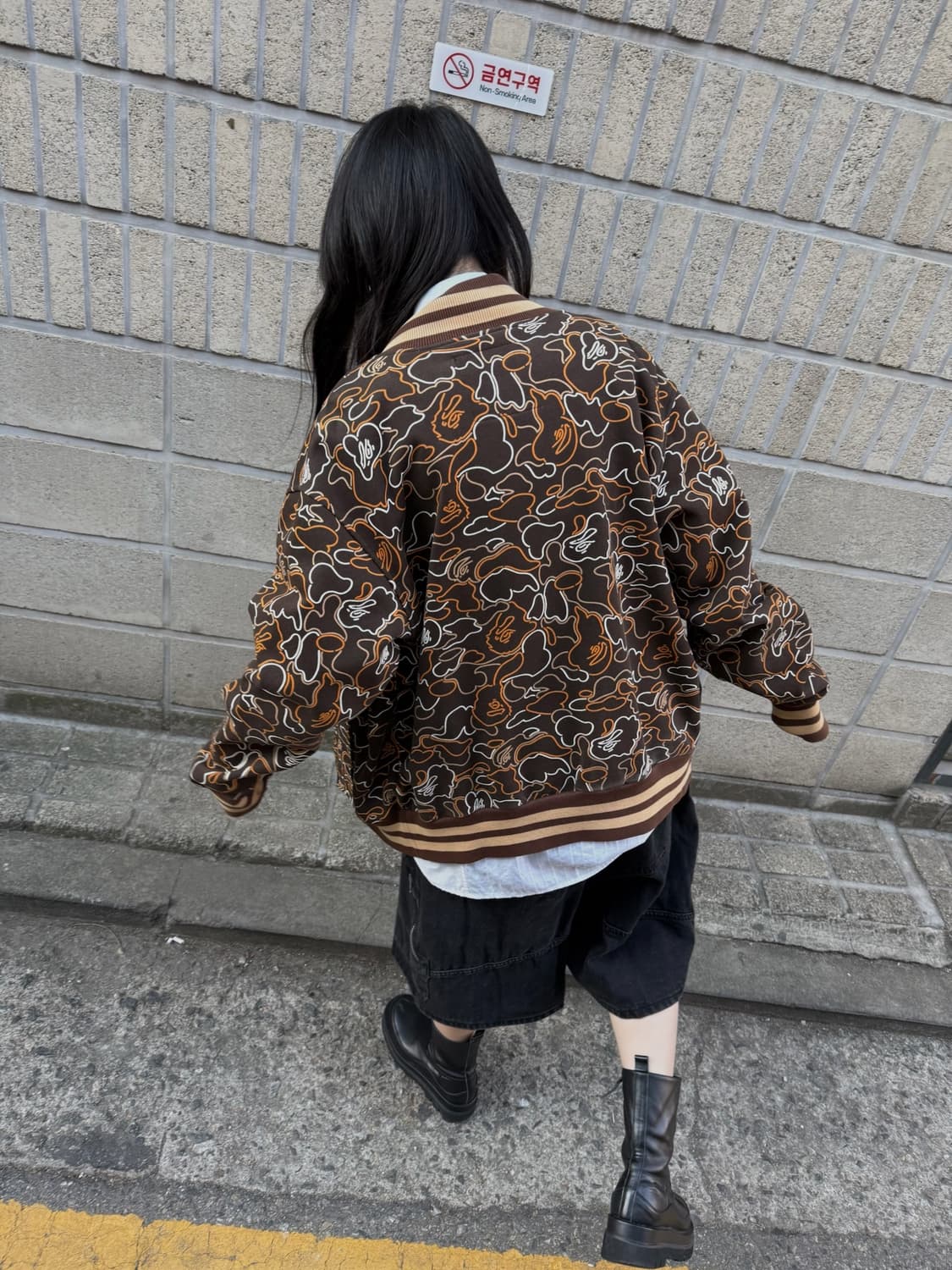 베이프 OG 브라운 사루카모 로고 바시티 상품이미지1