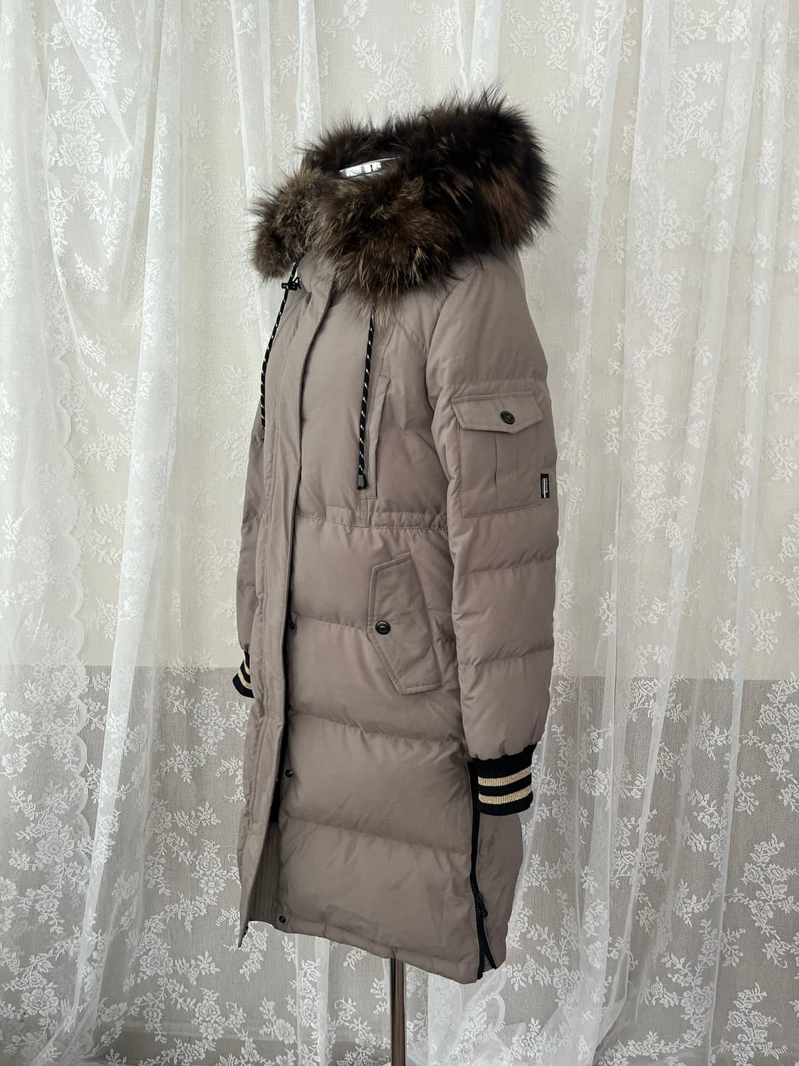 55) 에고이스트 덕다운 폭스퍼 패딩 베이지 상품이미지2