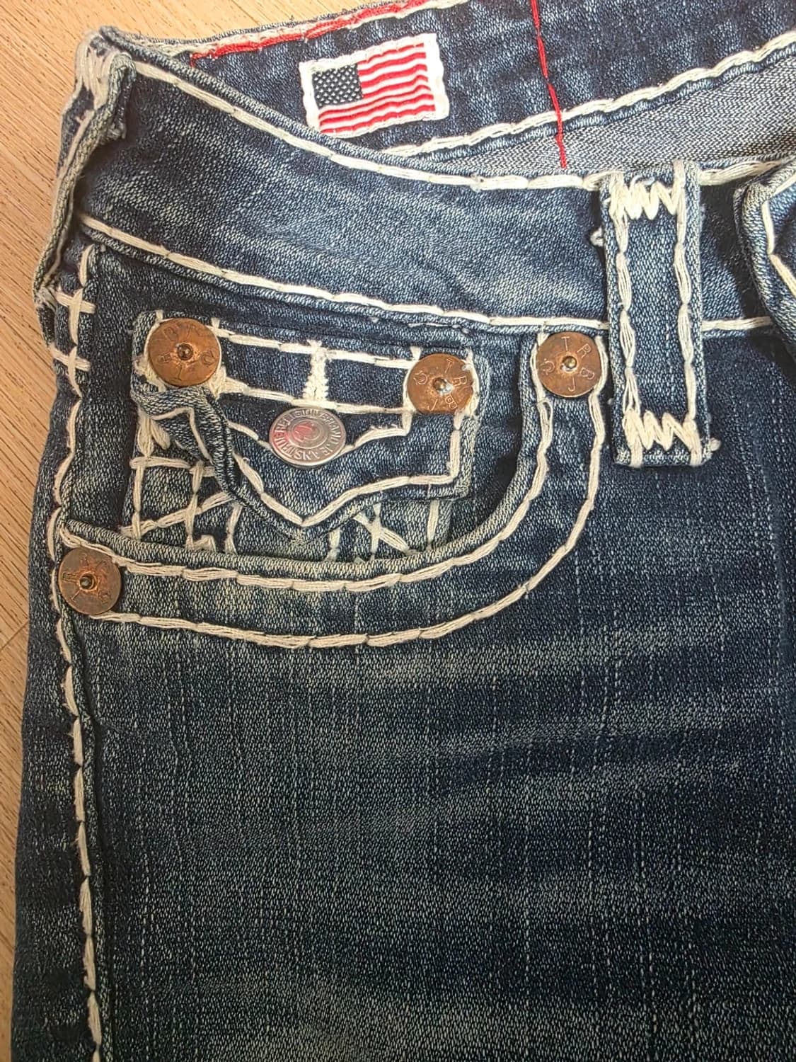 트루릴리전 베키슈퍼T 화이트 스티치 플레어핏 데님 팬츠 25 상품이미지6