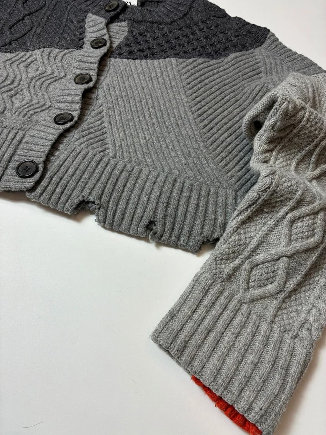 아더에러 x 자라 디스트로이드 크롭 니트 가디건 PN8886 상품이미지4