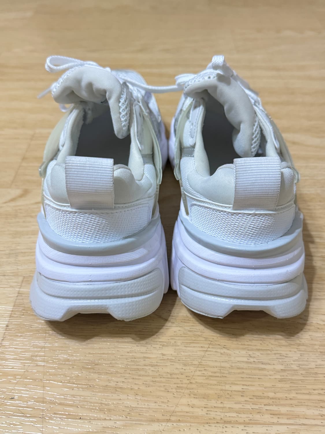 나이키 V2K 테크노 흰/실버 245mm 상품이미지4