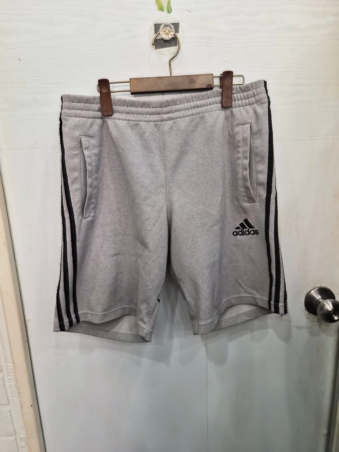 일본M,오버핏,크게나옴)) adidas 아디다스 반바지! 허리 고무줄~ 상품이미지2