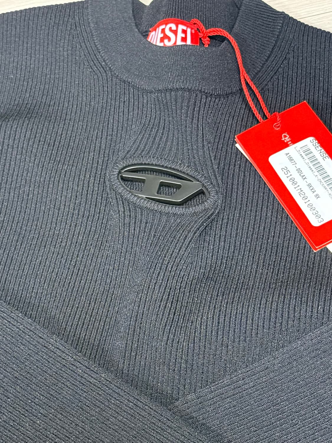 디젤 메탈로고 자카리 니트 블랙 L 새상품 상품이미지3