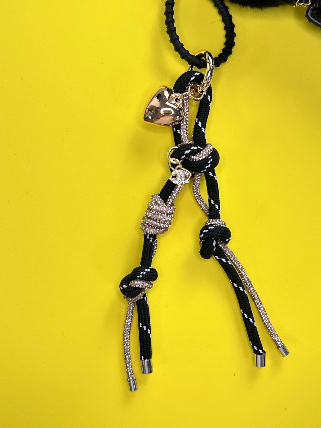 (20)정품몬치치🖤💛  블랙+골드 커스텀키링 상품이미지10