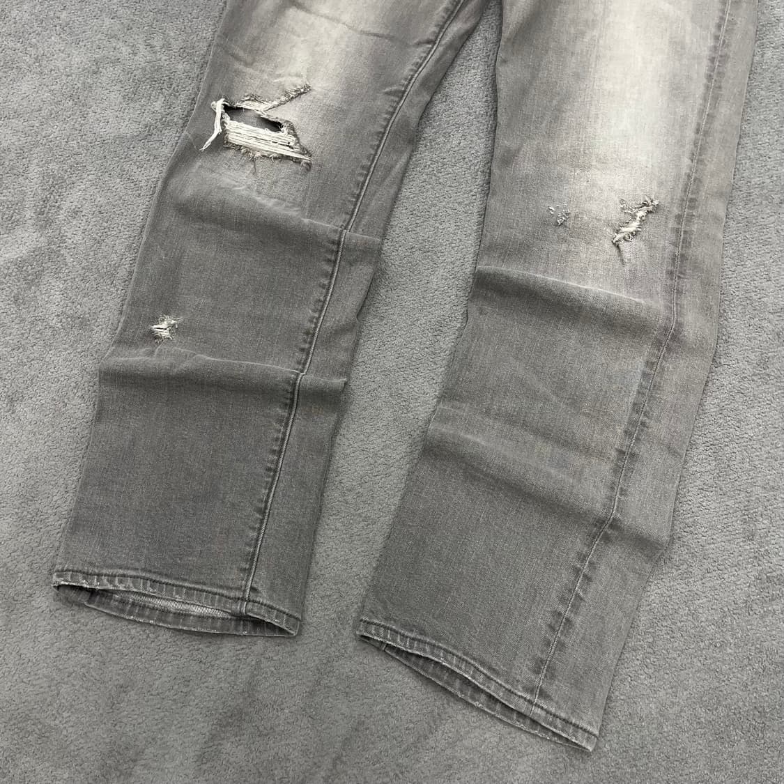 캘빈클라인 CK 그레이 디스워싱 데미지 청바지 상품이미지3
