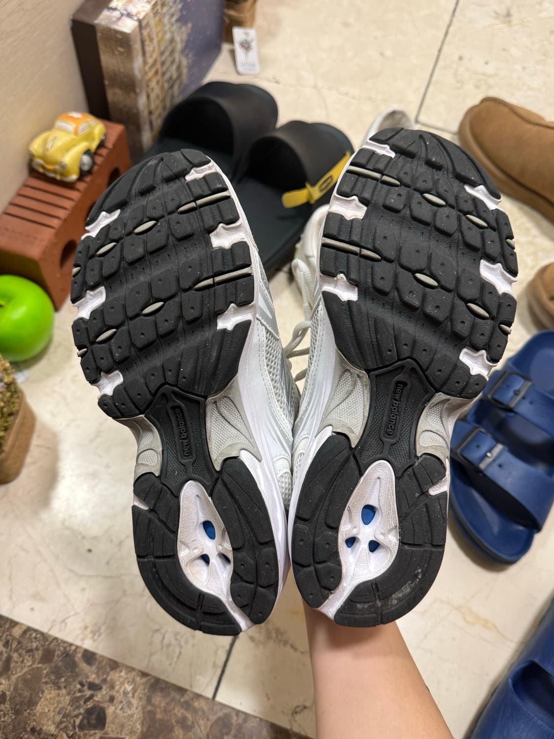 뉴발란스 530 화이트 MR530EMA 상품이미지9