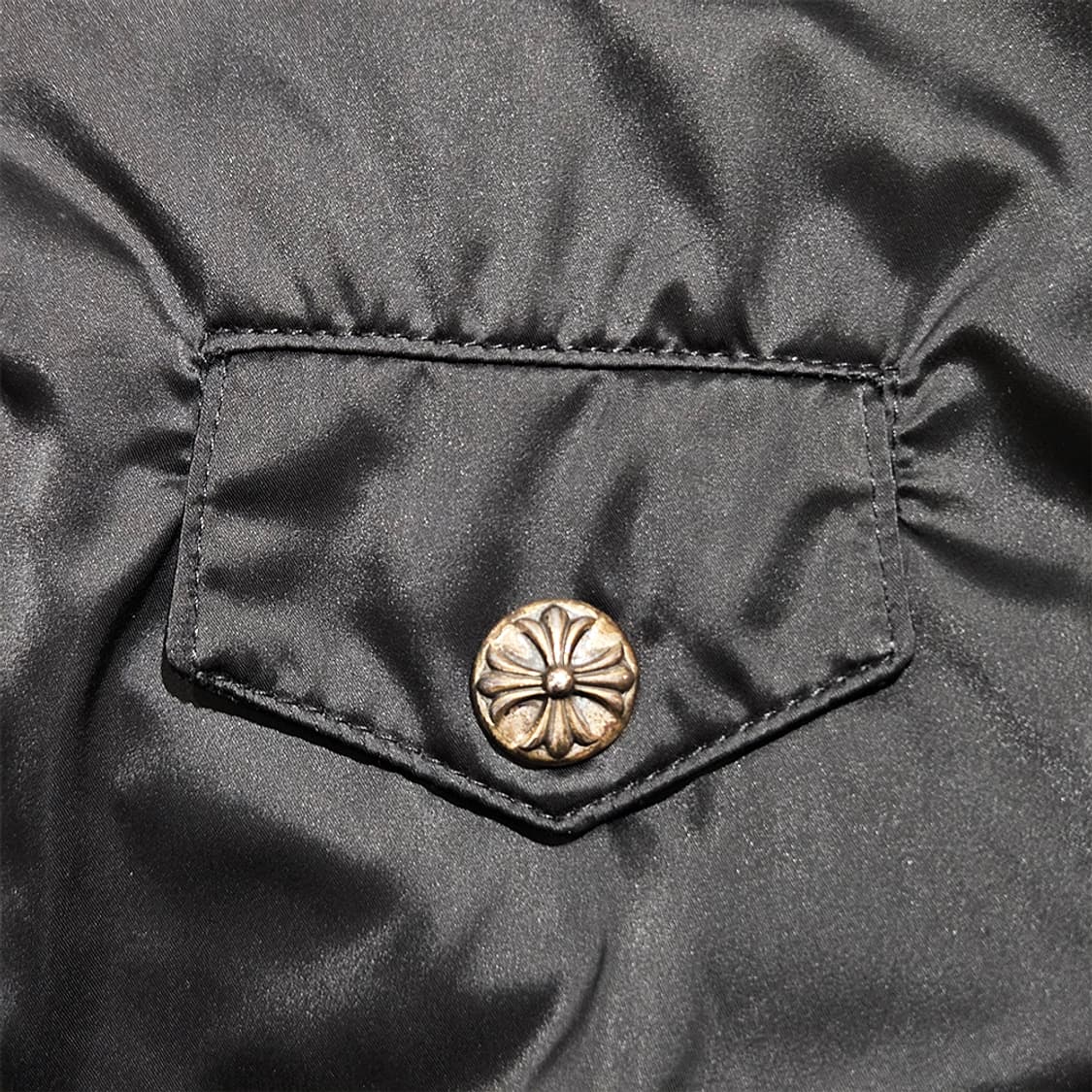 [S] 크롬하츠 크로스 레더패치 대거 봄버 블랙 C0101C013 상품이미지4