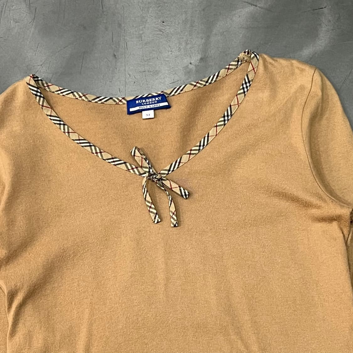  버버리 블루라벨 브이넥 롱슬리브 y14416 상품이미지3