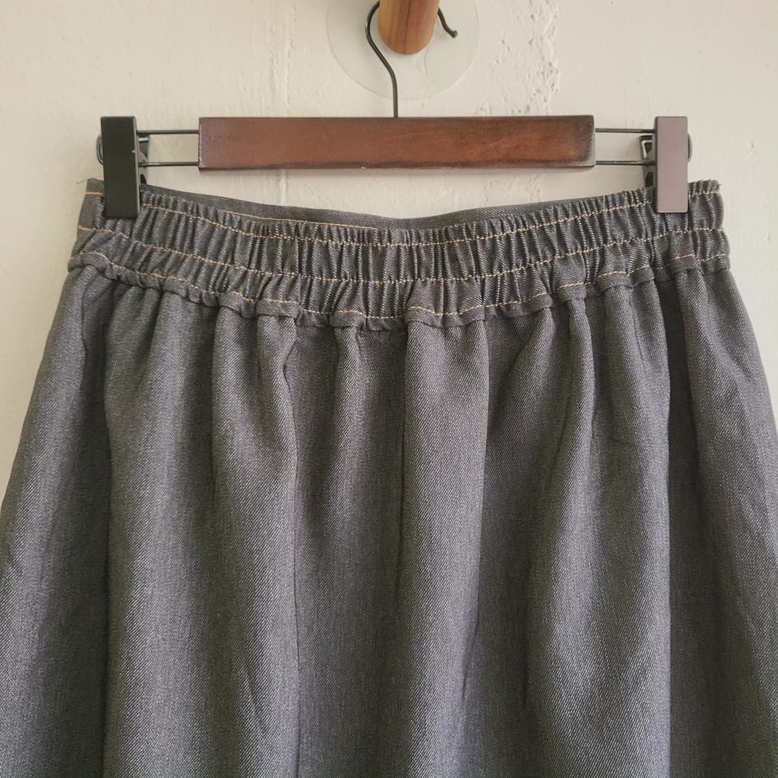 벨티드 흑청 데님 스커트 상품이미지6