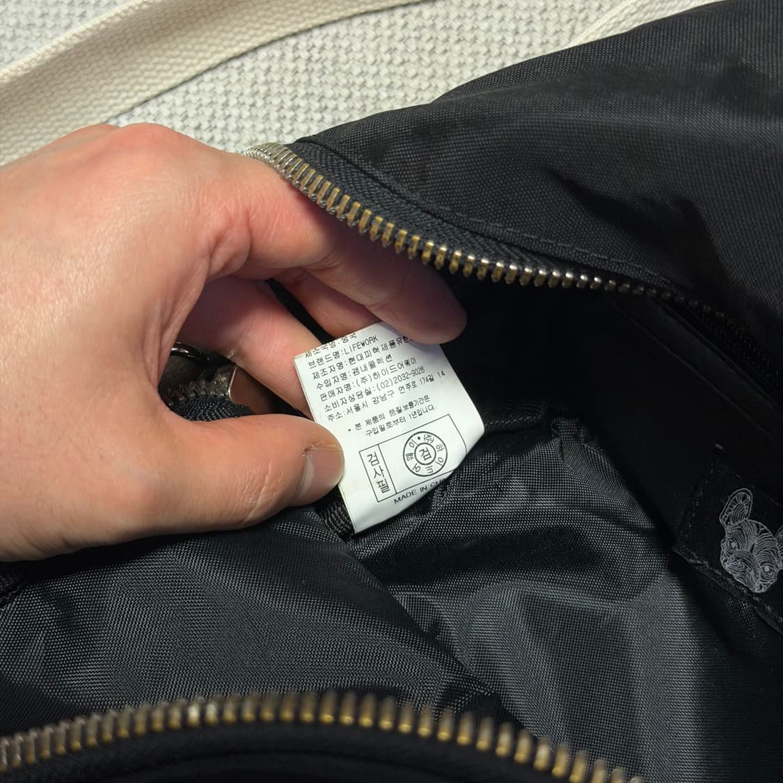 라이프워크 블랙 미니 크로스백 상품이미지4