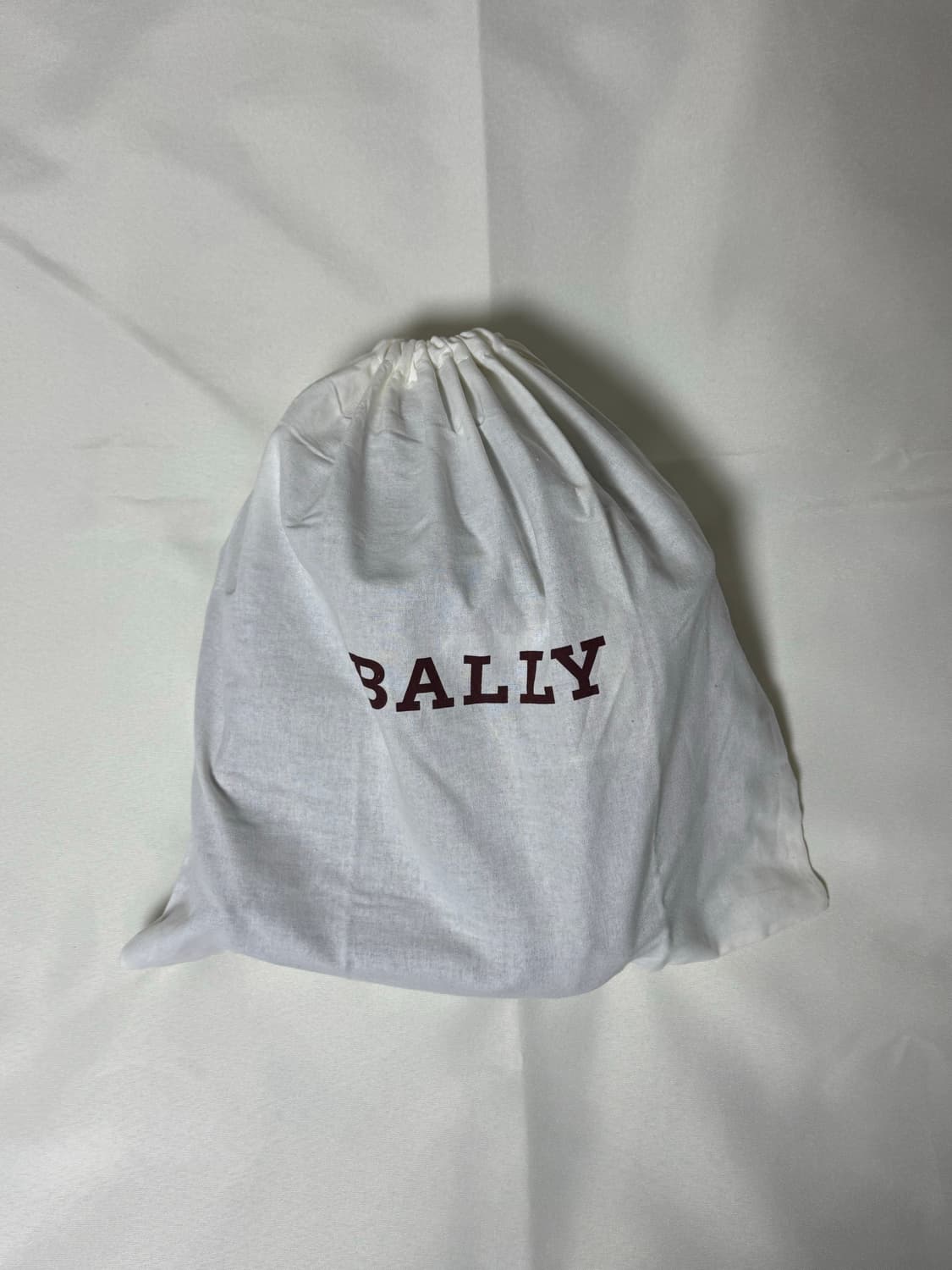 발리 핀처 나일론 크로스백 상품이미지5