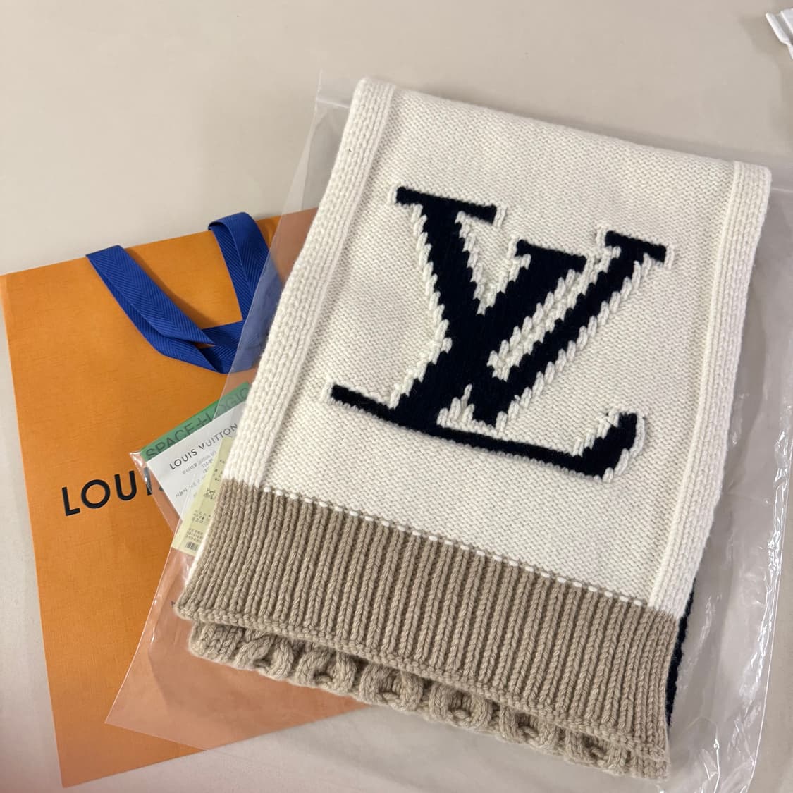 루이비통 목도리 머플러 스카프 풀구성 새상품 상품이미지2