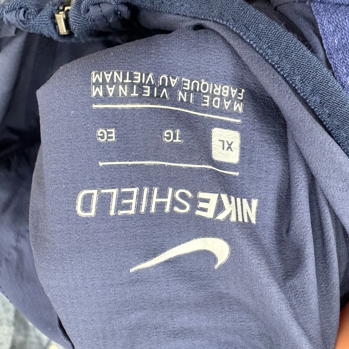 XL 나이키 쉴드 바람막이 자켓  상품이미지6