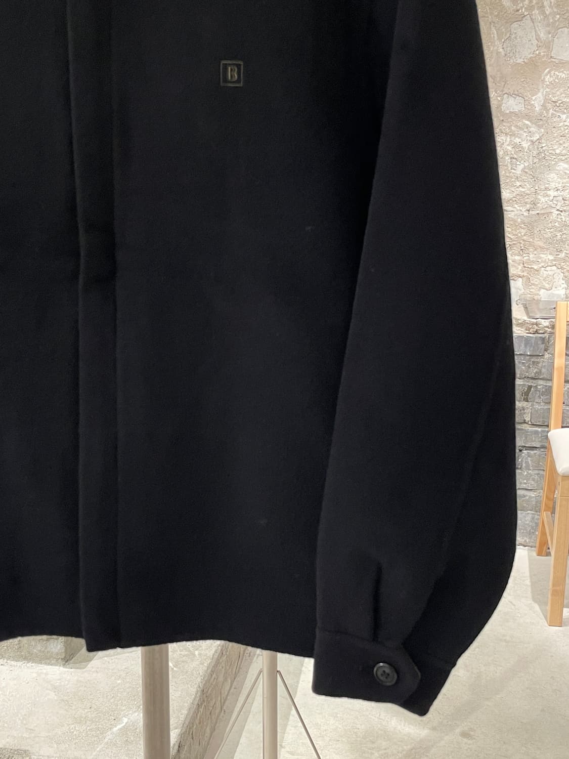 발망 블랙 스퀘어 로고 히든 집업 울 캐시미어 자켓 상품이미지5