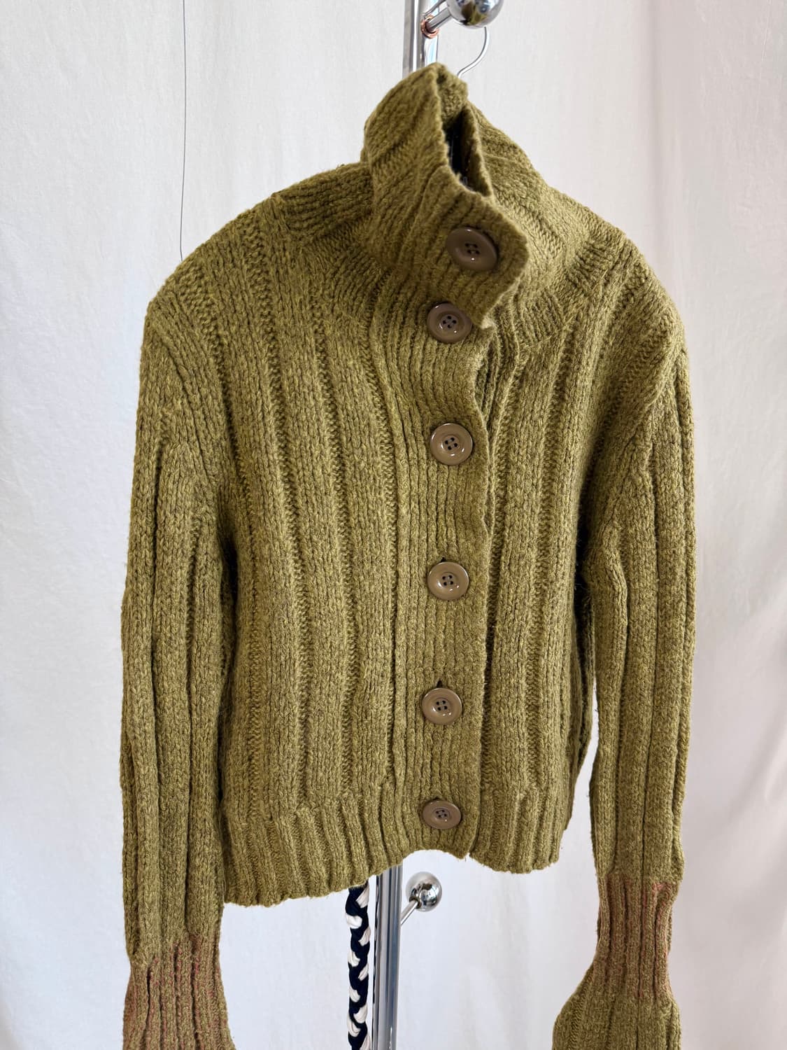 Sensounico 올리브 니트 가디건 상품이미지5