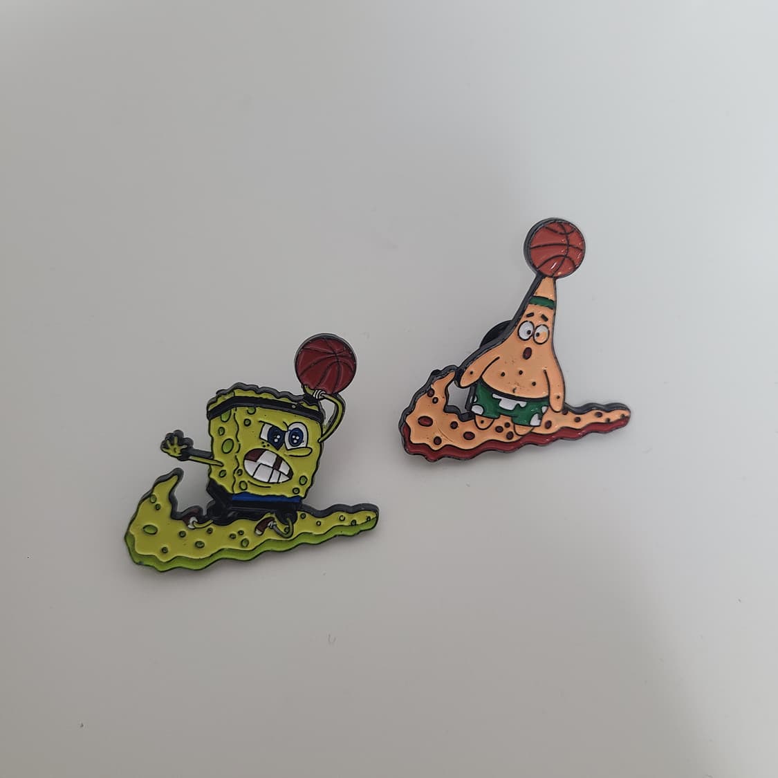스폰지밥 나이키 핀뱃지 브로치 상품이미지3