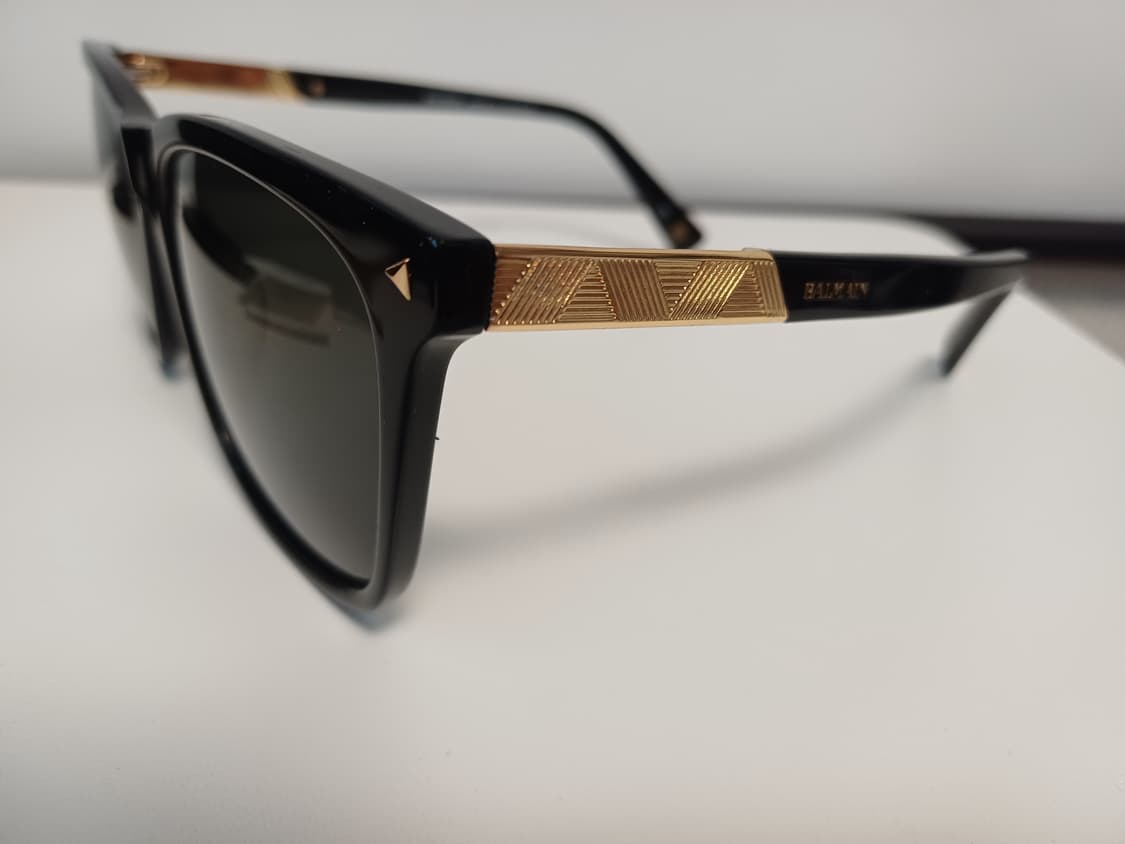 [풀구성/정품] 발망(BALMAIN)  블랙 골드 선글라스[남녀공용] 상품이미지3