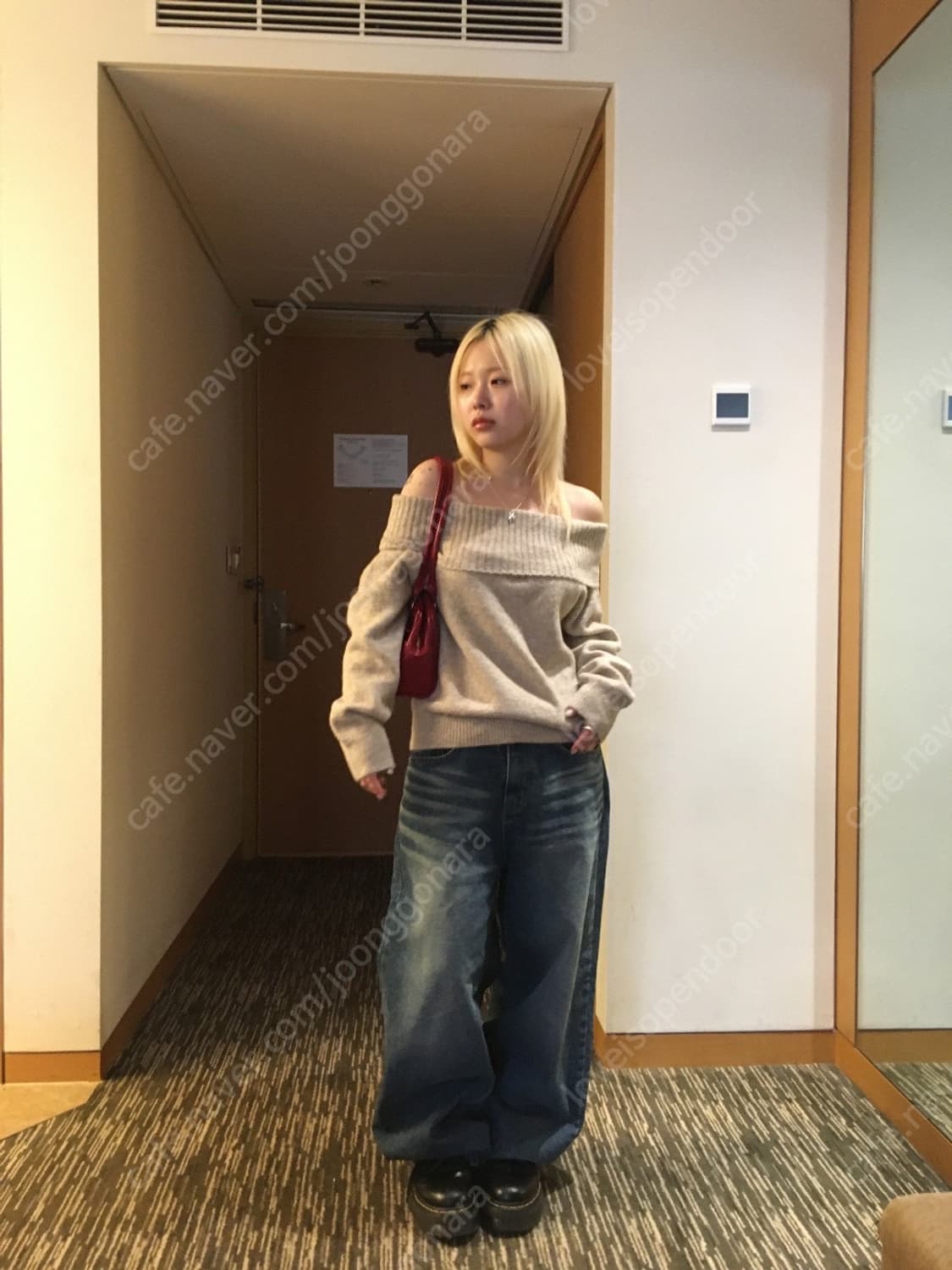 아워캐비넷 miu off knit 오프숄더 니트 상품이미지7