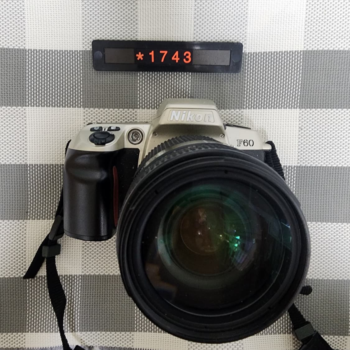 니콘 F 60 필름카메라 35-135mm 줌렌즈 상품이미지1