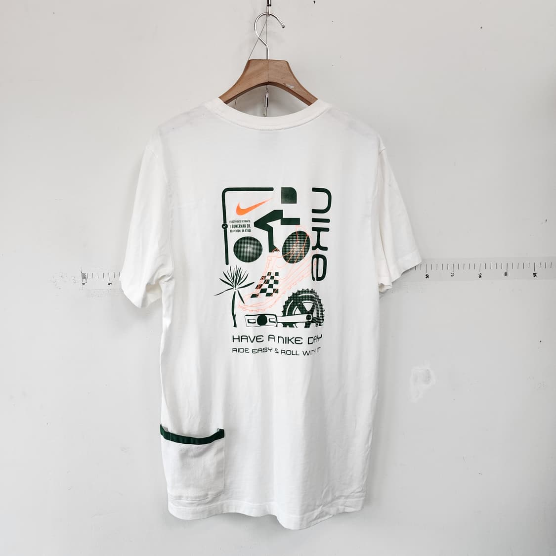 나이키 화이트 반팔 티셔츠 상품이미지3