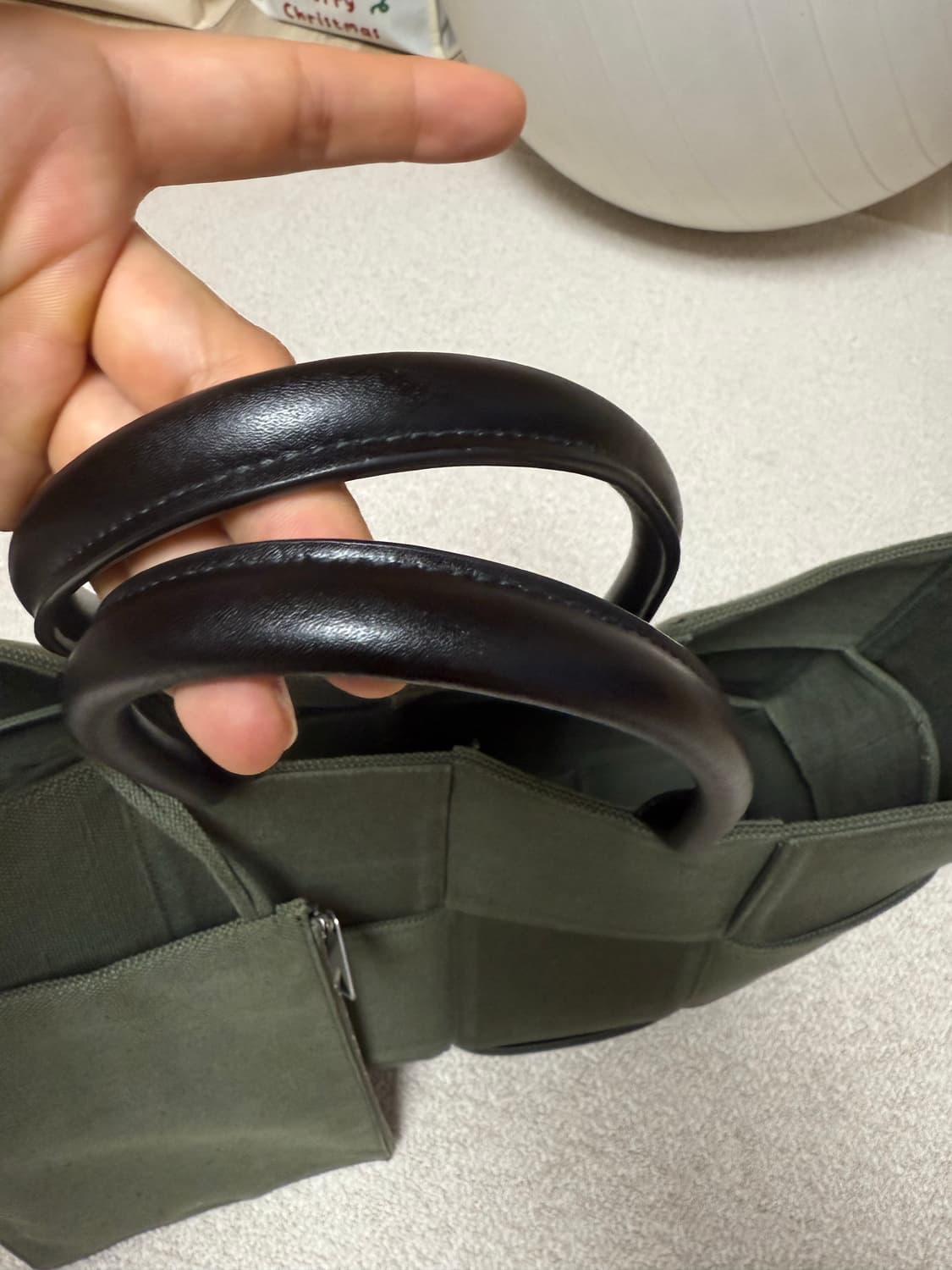 보태가 베네타 아르코 라지 캔버스 토트백 카키 상품이미지3