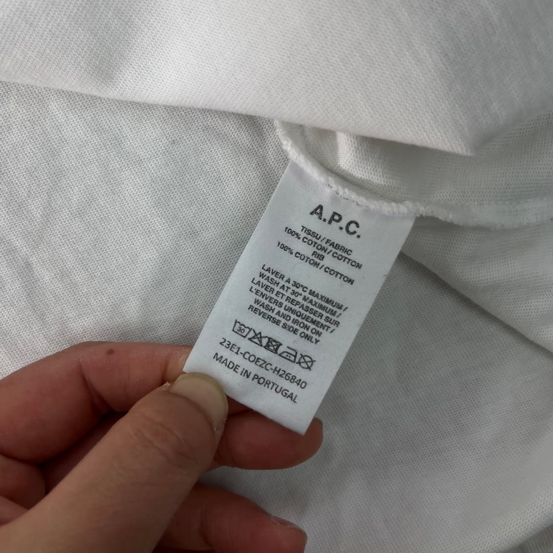 100 APC 아페쎄 스몰로고 반팔 티셔츠 상품이미지4