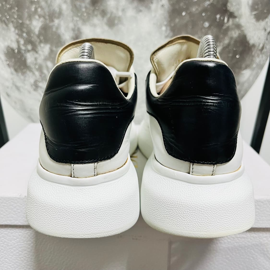  정품 39) 알렉산더 맥퀸 블랙 오버솔 스니커즈 250~255 상품이미지4