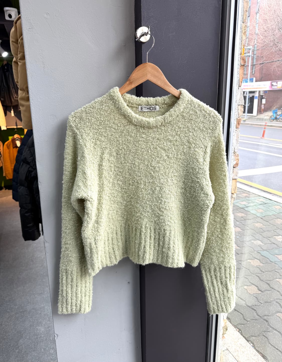 에토스 라운드 부클 니트 상품이미지3