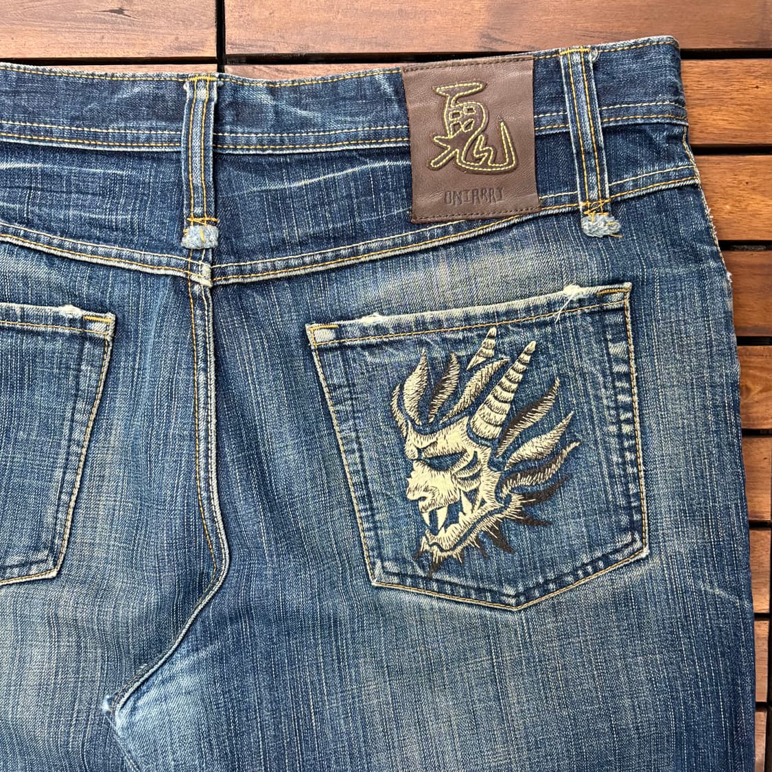 (38) 오니아라이 자수 디테일 데님 팬츠 made in JAPAN 상품이미지4