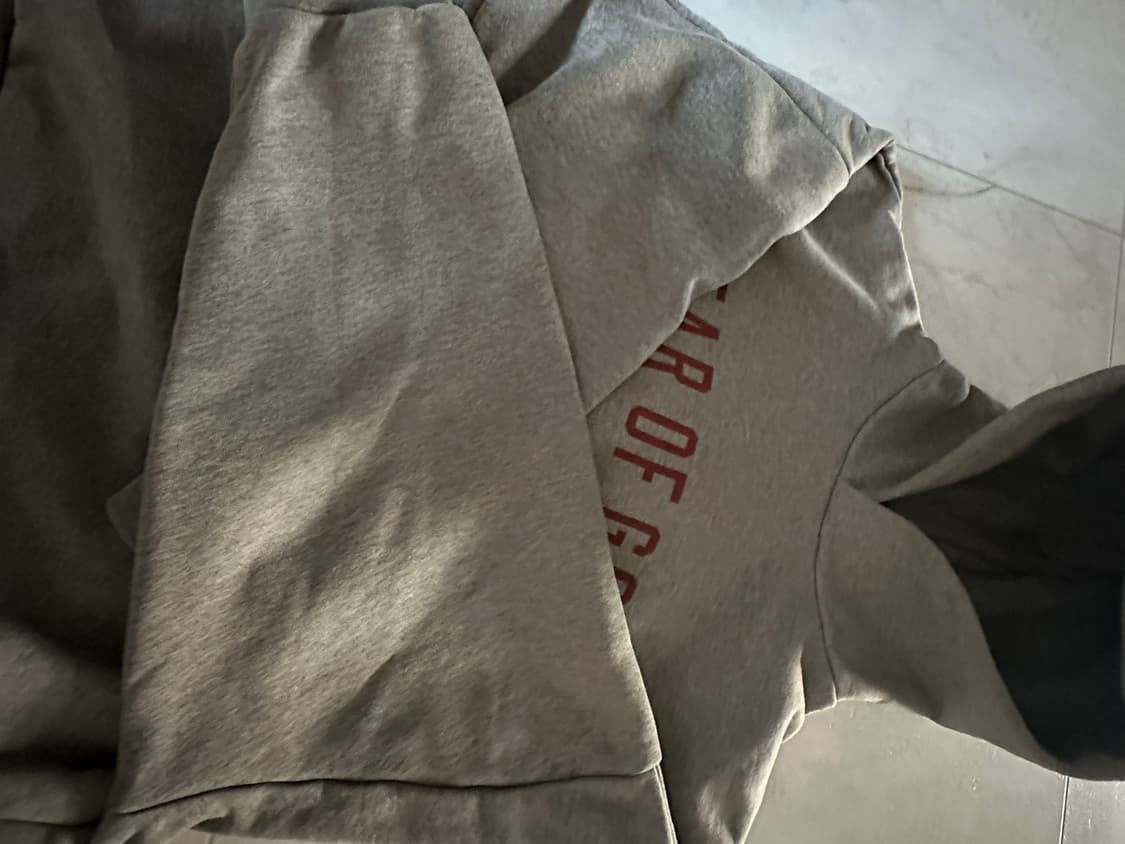 피어오브갓 에센셜 플리스 후드티 다크헤더 M size 상품이미지3