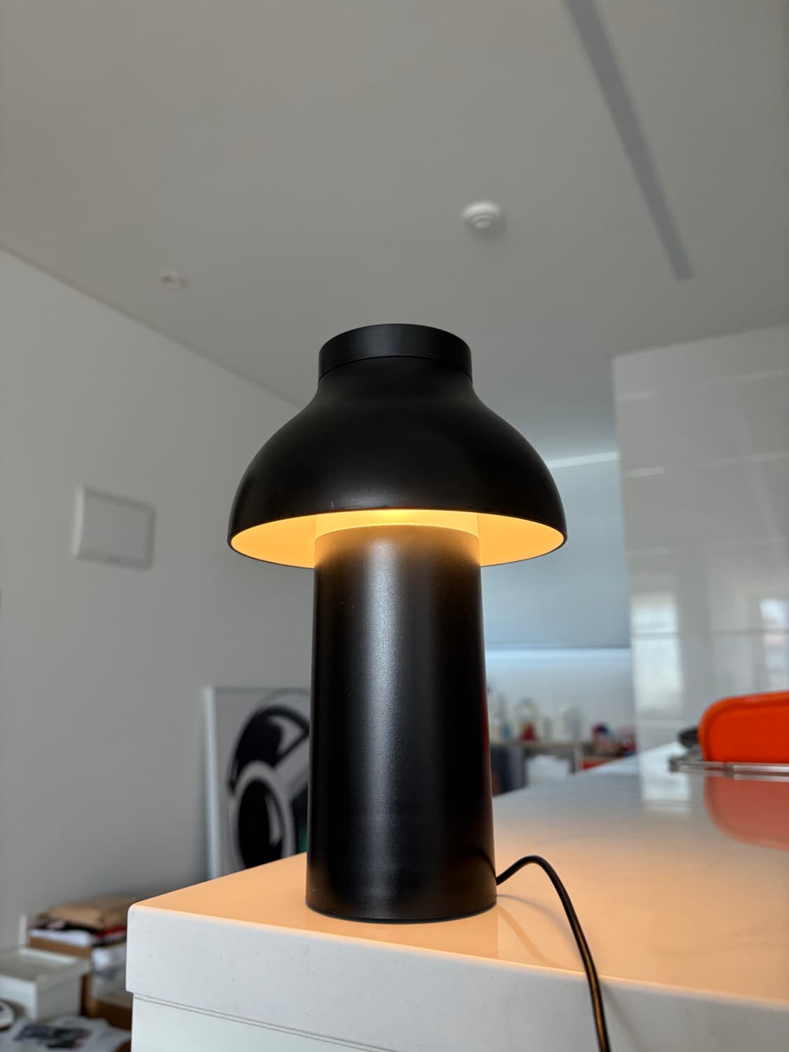 [미드센추리] HAY 포터블 무선 테이블 조명 램프 블랙 상품이미지1